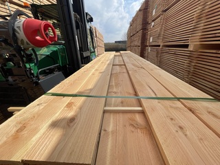 Ca. 65x Douglas Planken Fijnbezaagd, 22x200mm, lengte 300cm
